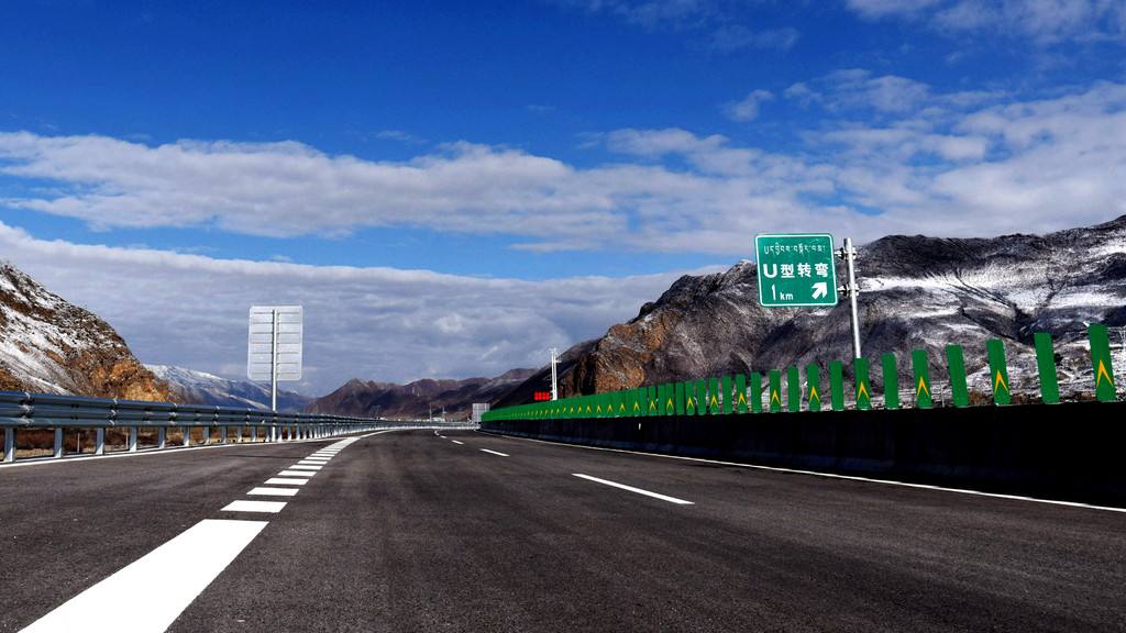 协荣隧道1.jpg